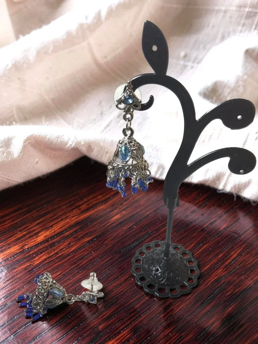 vintage silver tone hombre blues chrystals chandelier dangle earrings